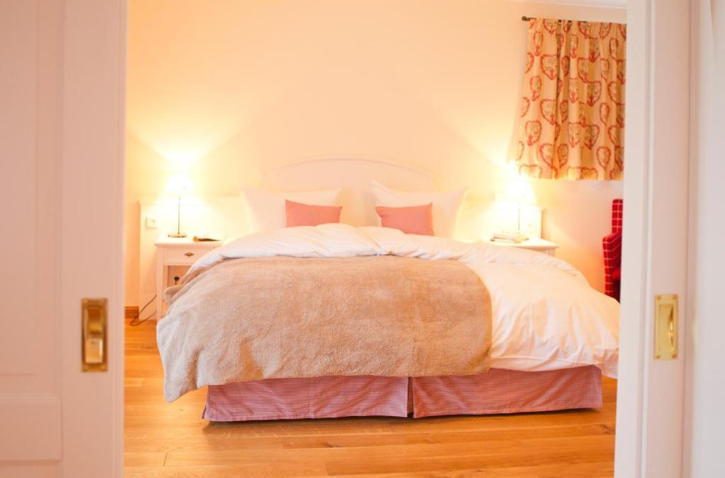 Landhaus Marinella Hotel Garni Bad Wiessee Quarto foto